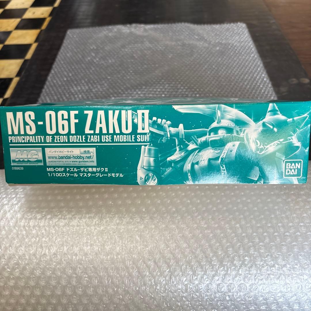 MG 1/100 MS-06F ドズル・ザビ専用ザクII 内袋未開封　新品未組立