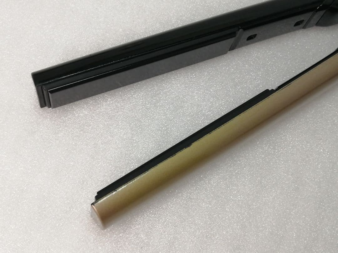 ヘアビューロン　4D Plus　ストレートヘアアイロン　リュミエリーナ　66