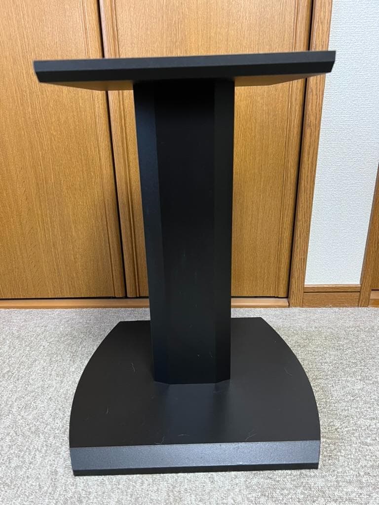 B&W 685S2 ブックシェルフ スピーカーとスタンドのセット