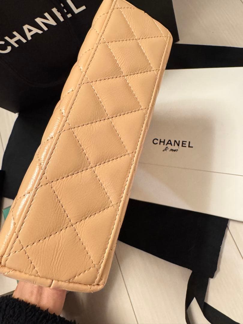 CHANEL ベージュ キルティング ハンドバッグ