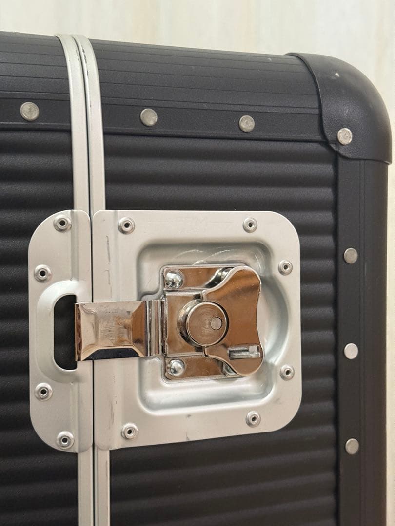 バッグ FPM BANK SPINNER 76