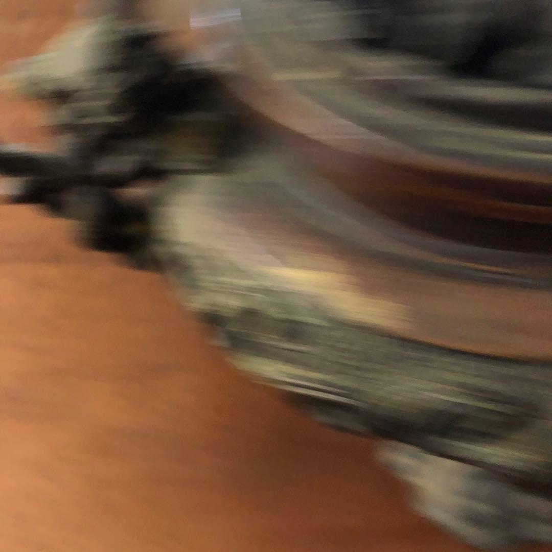 青銅製香炉 動物彫刻付き