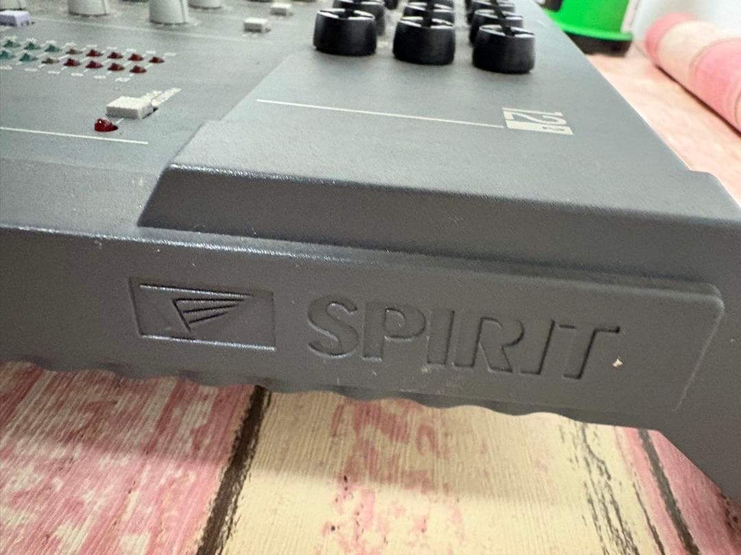 Soundcraft SPIRIT FOLIO 12チャンネルアナログミキサー