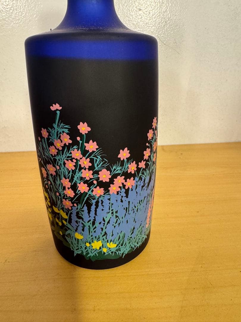 サントリー　ウイスキー　CREST Aged 12 Years