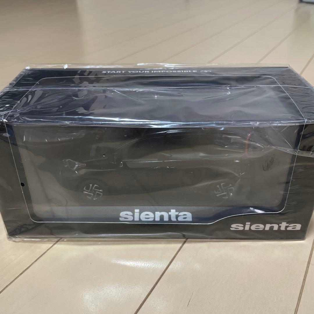 sienta ブラック ミニカー 未開封