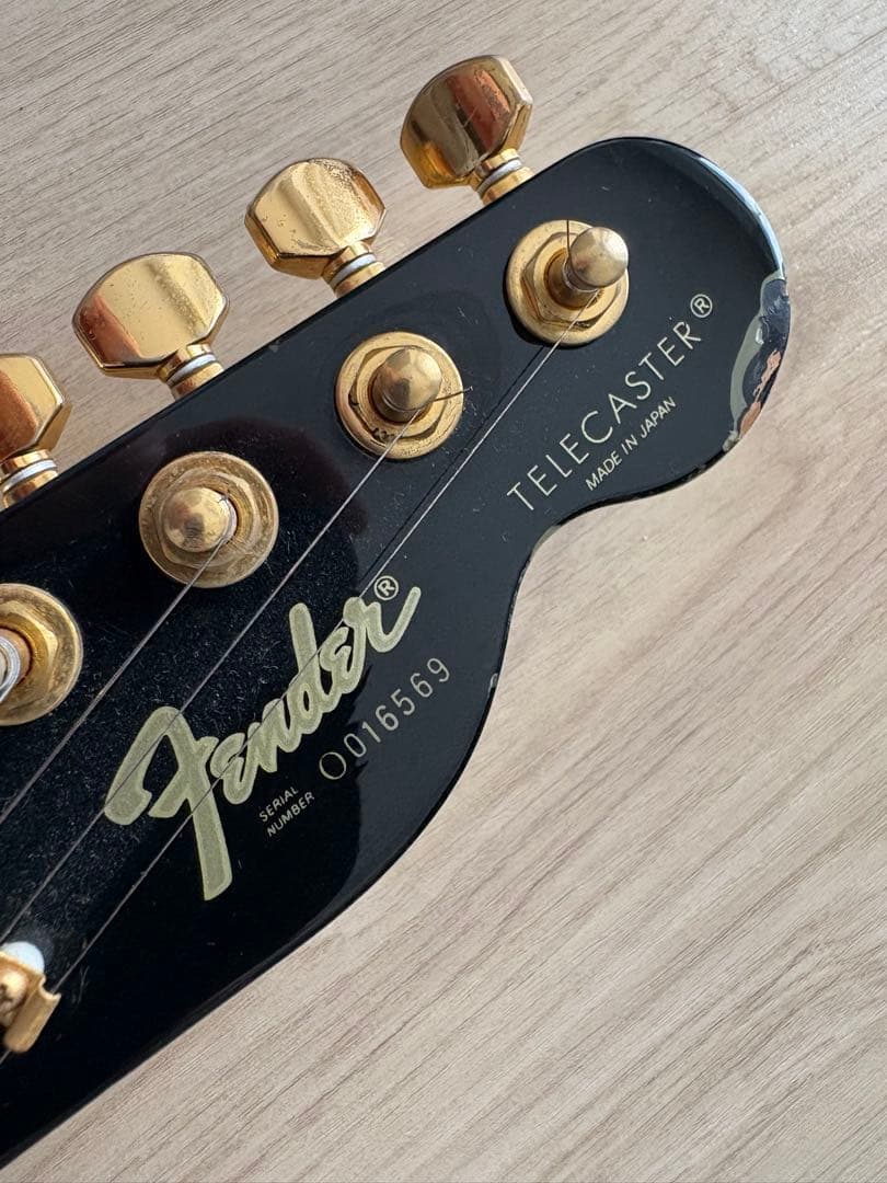 フェンダーJapan テレキャスター ブラック/ゴールドパーツ（97年頃）