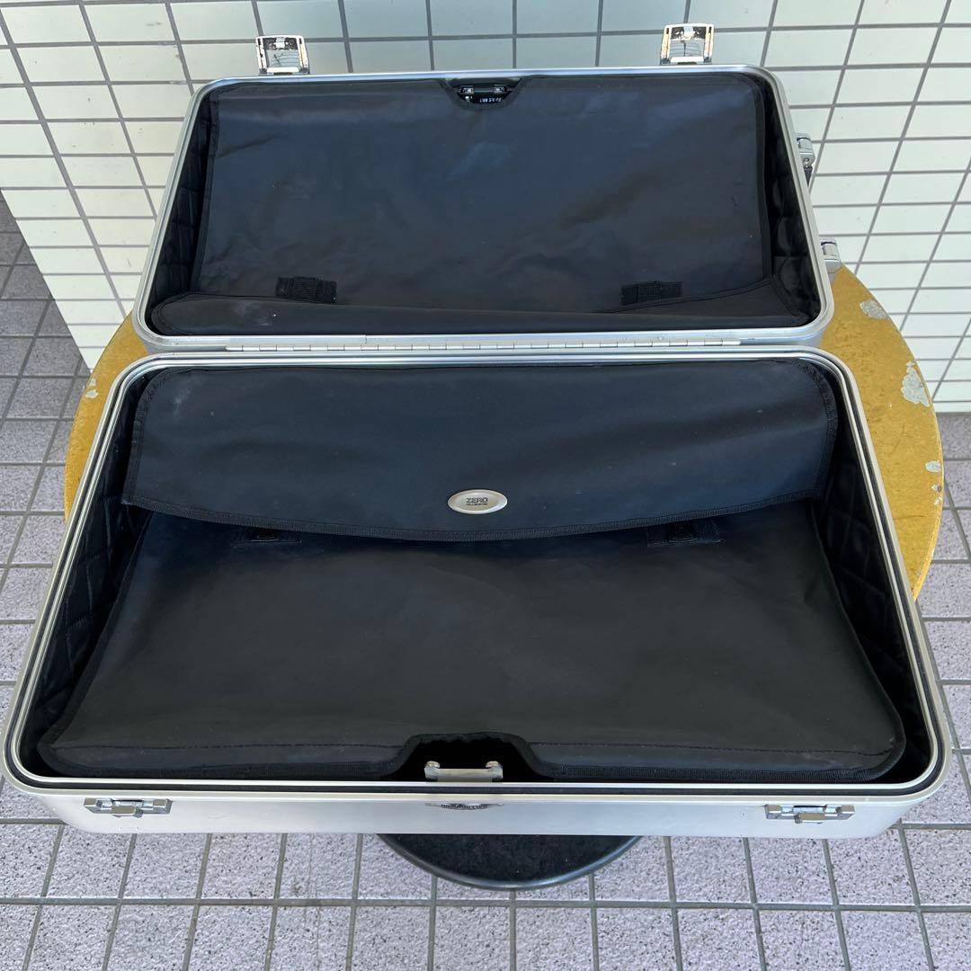 ZEROハリーバートンのキャリーバッグです