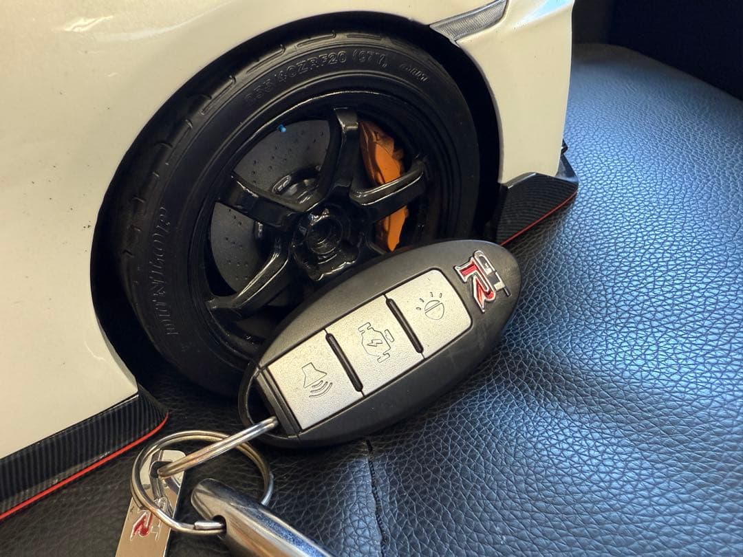 デアゴスティーニ　日産Nissan GT-RニスモNISMO ファイル資料全巻付