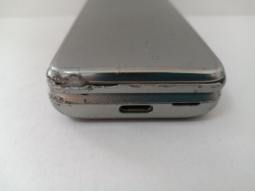 ☆ SoftBank DIGNO ケータイ4 A202KC シルバー