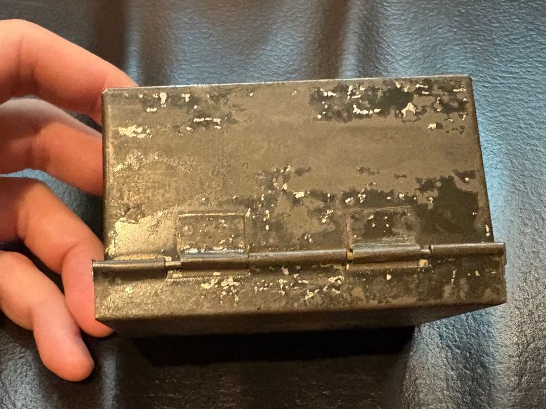 英国陸軍省 メタルボックス W↑D