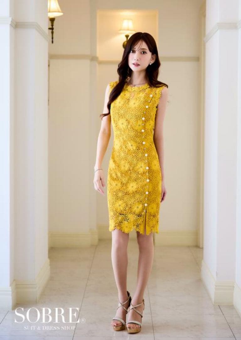 新品未使用　SOBRE イエローレースドレス パールボタン付き