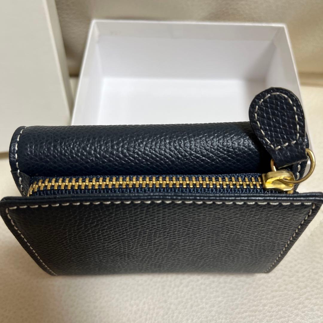 キタムラ　 二つ折り財布 落ち着いたネイビー