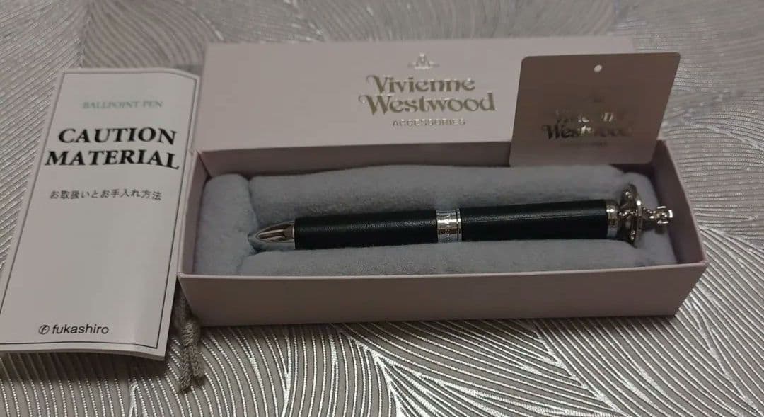 新品同様 Vivienne Westwood ボールペン レア オーブ シルバー
