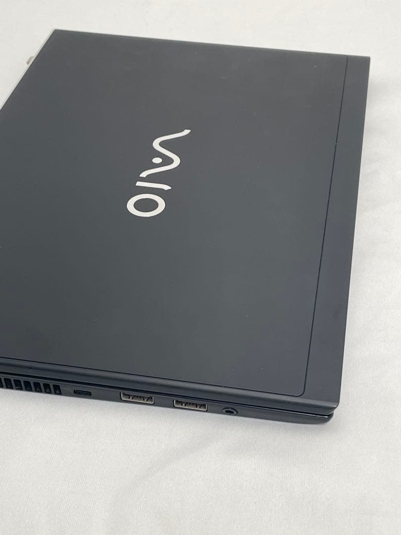 Windowsノート本体 VAIO VJPJ13C11N i7-1065G7 8GB 512GB