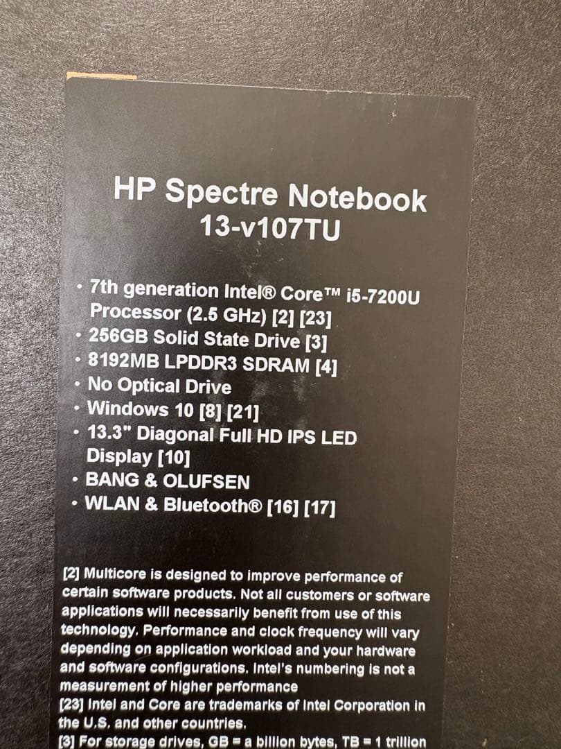 HP Spectre 13-v107TU　ノートPC