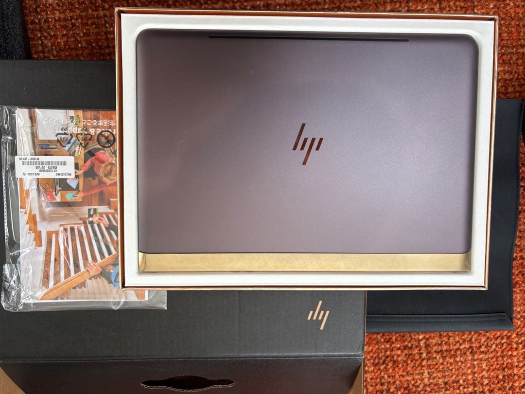 HP Spectre 13-v107TU　ノートPC
