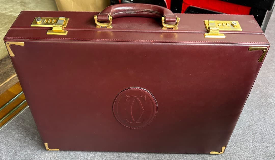 カルティエ　レザーアタッシュケース