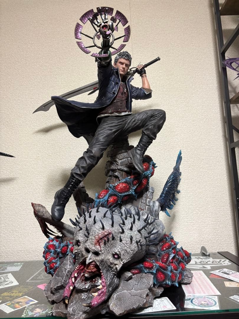 ら*ん様 プライム1スタジオ デビルメイクライ５ネロDX版スタチュー