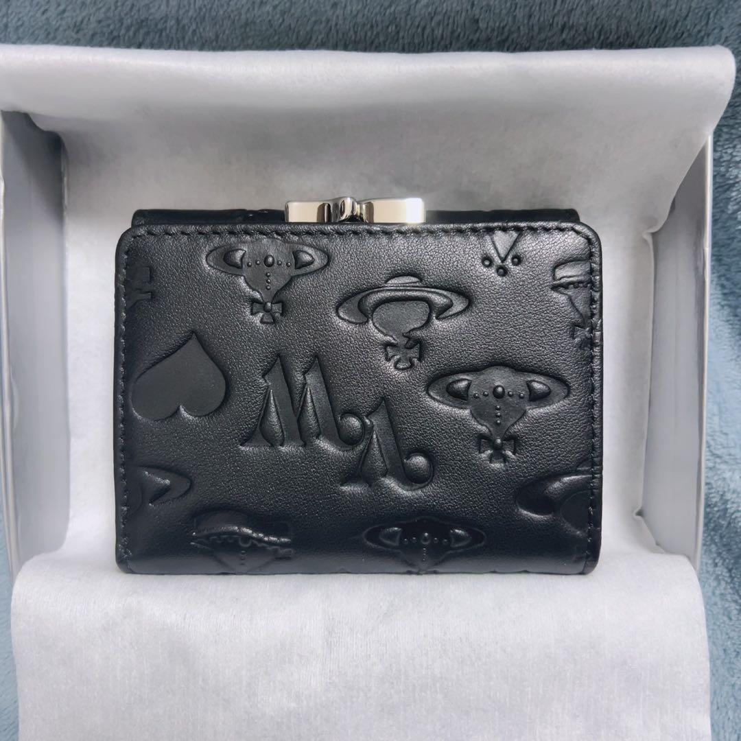 Vivienne Westwoodブラック三つ折り財布