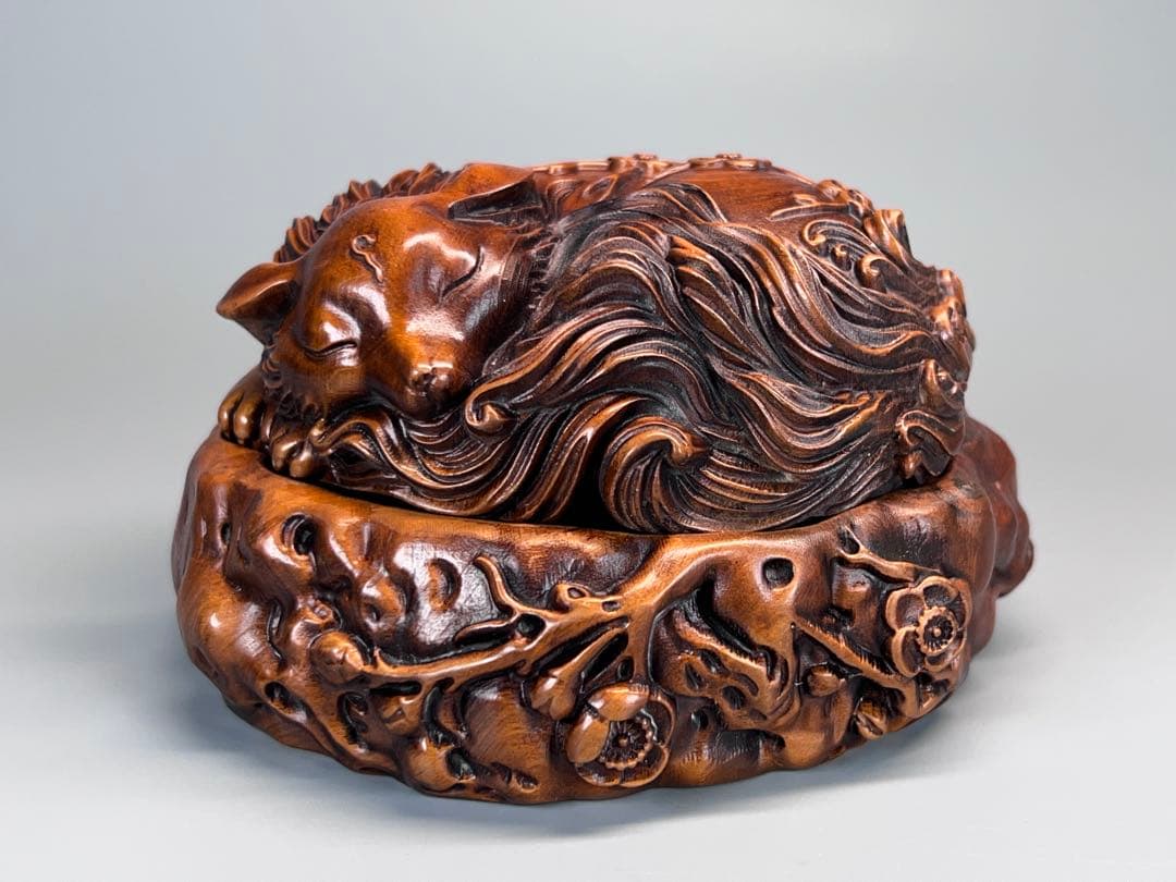 古美術　黄楊木　本物拓植　香炉　香道具　置物　九尾の狐　手作り　極細密彫　極美品