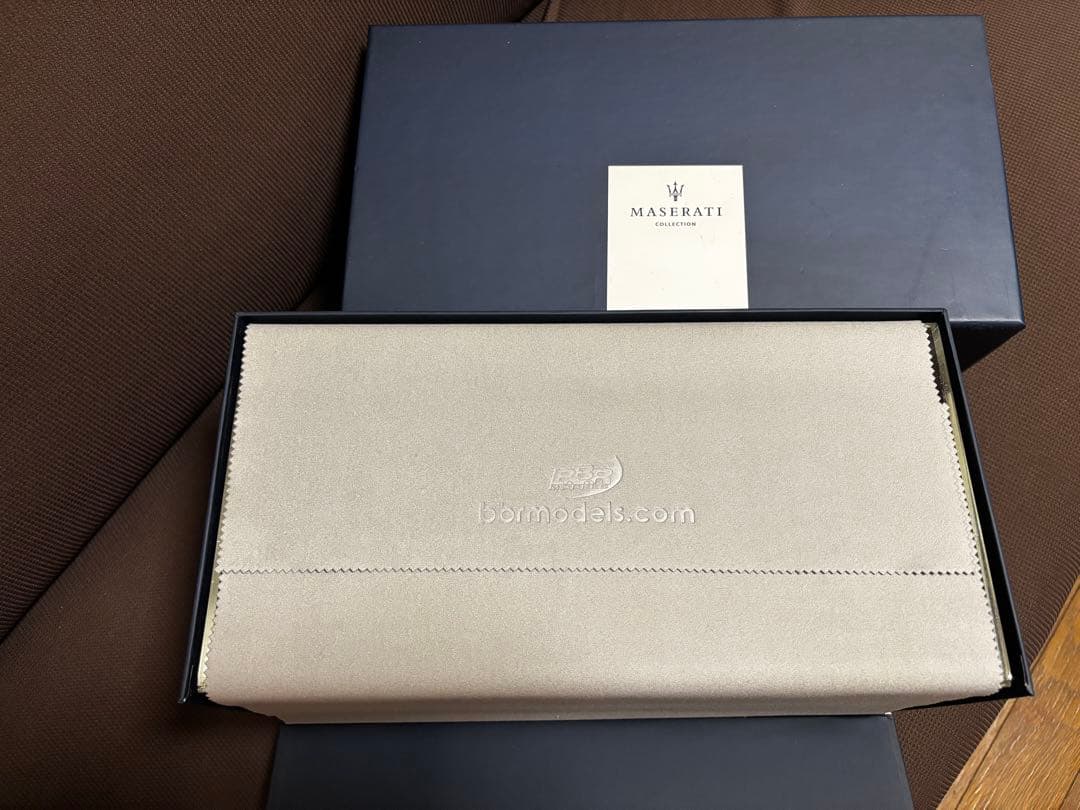 処分SALE!マセラティレヴァンテ1/18LimitedEdition39/50