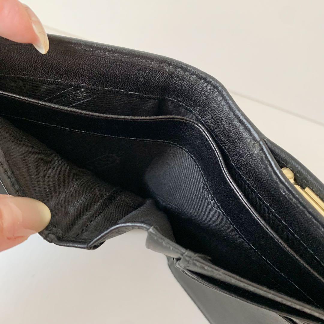 【COACH】コーチ　二つ折り財布　がま口　ブラック　黒　シグネチャー