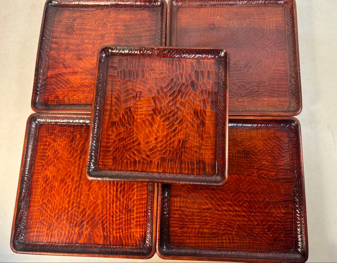 アンティーク　讃岐彫　古い松材のくり貫き角盆(四方盆)5枚セット