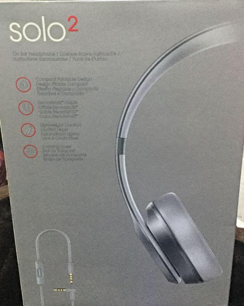 【新品未使用】beats solo2 ヘッドフォン model:B0180