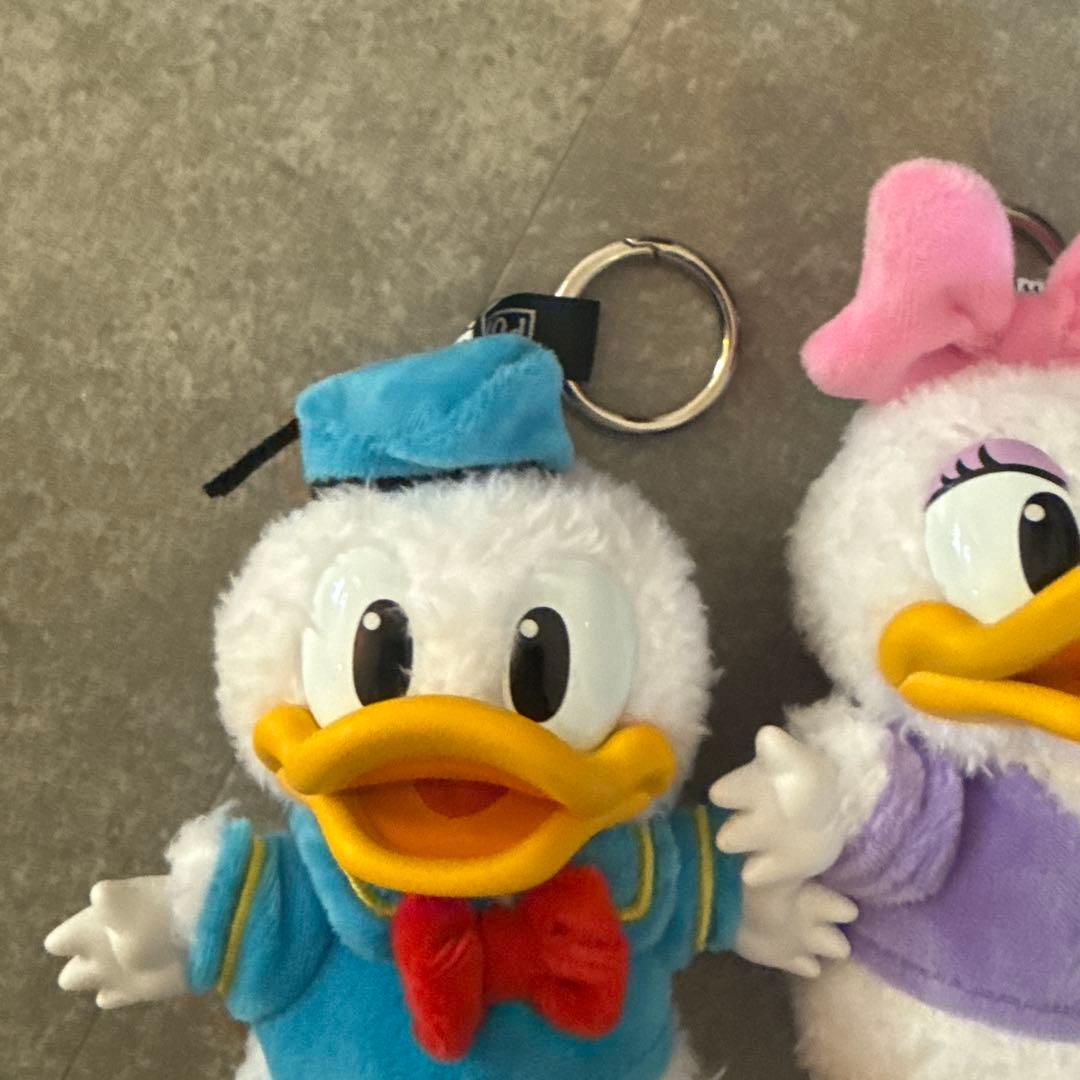 pop mart Disney familyドナルド・デイジー・チップ・デール