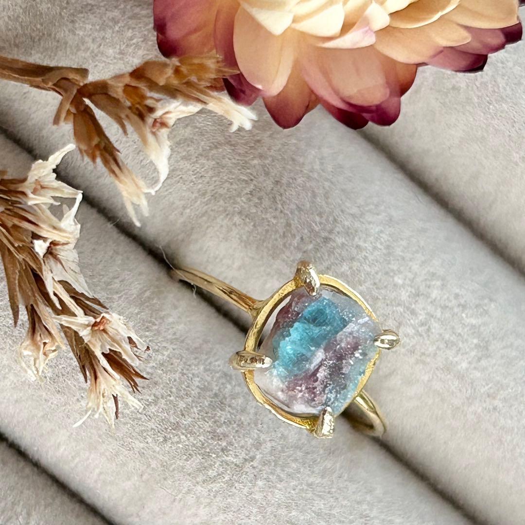 パライバトルマリンインクォーツの9号リング（サイズ変更不可）