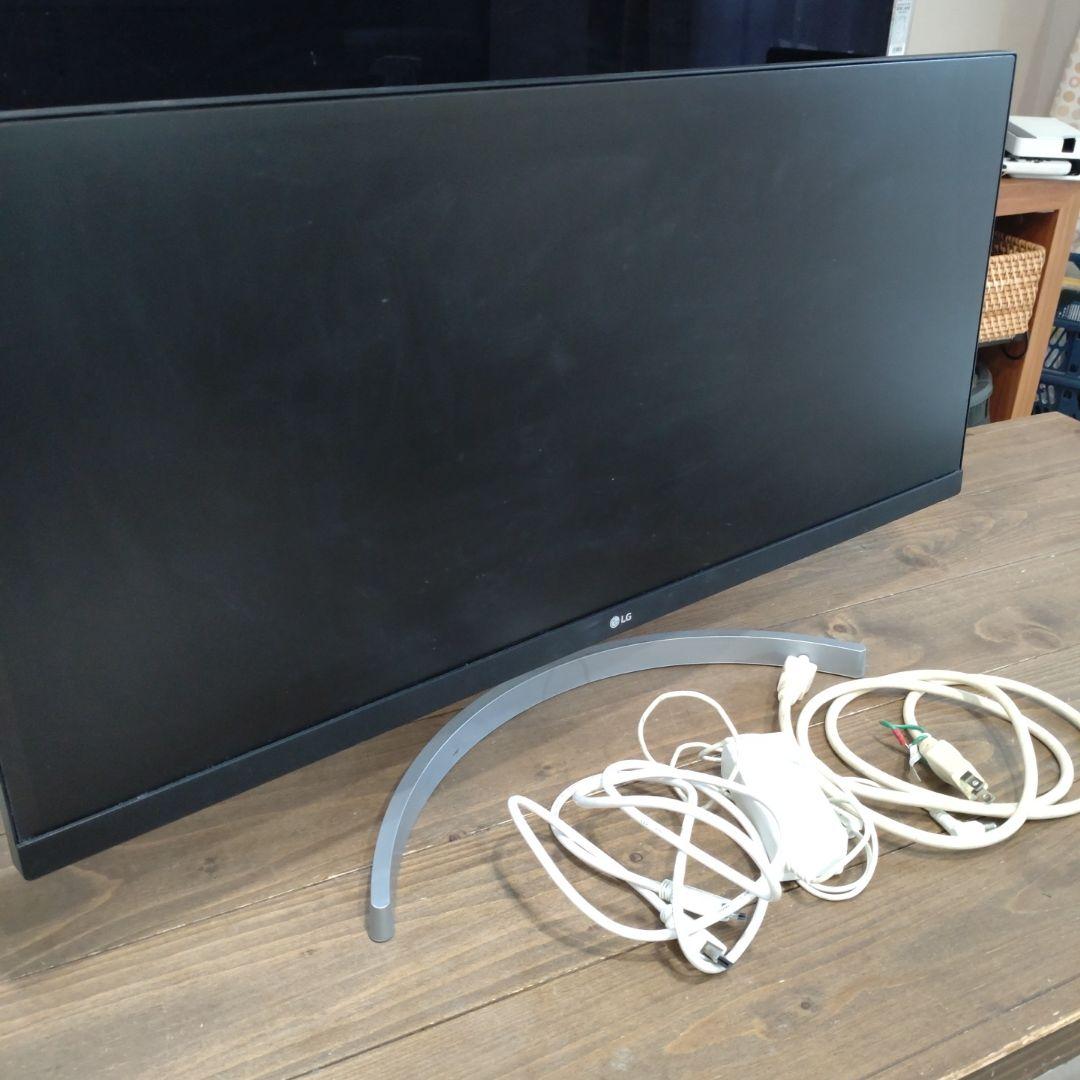 【中古】LG ディスプレイ・モニター＆ケーブル一式