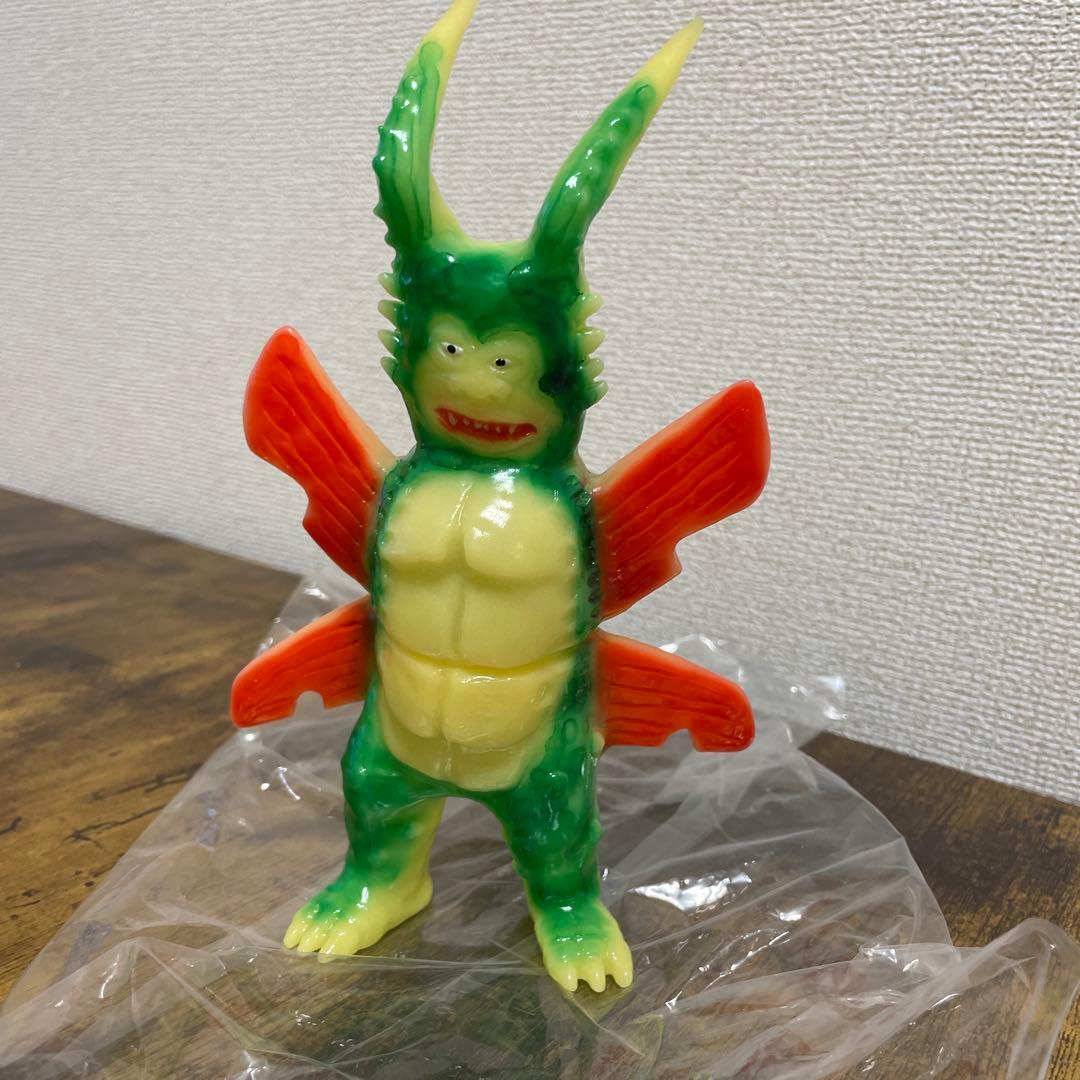 アマプロ　ソフビ　ムチー　墓場の画廊　インディーズ