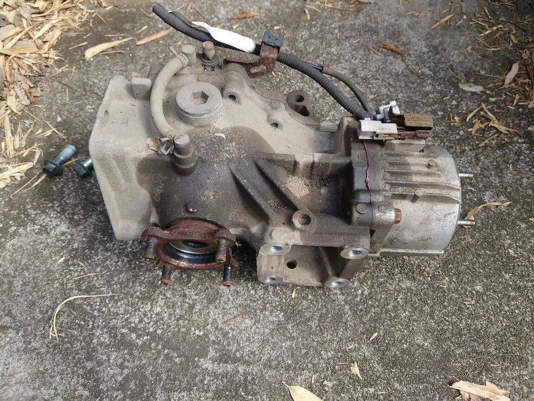 zrr75 リアデフ　4wd ヴォクシー　ノア