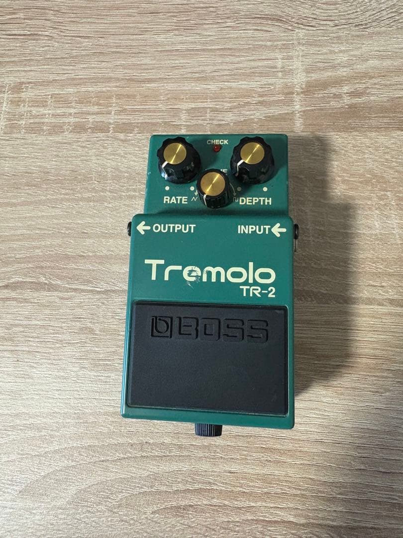 BOSS TR-2 Tremolo エフェクター