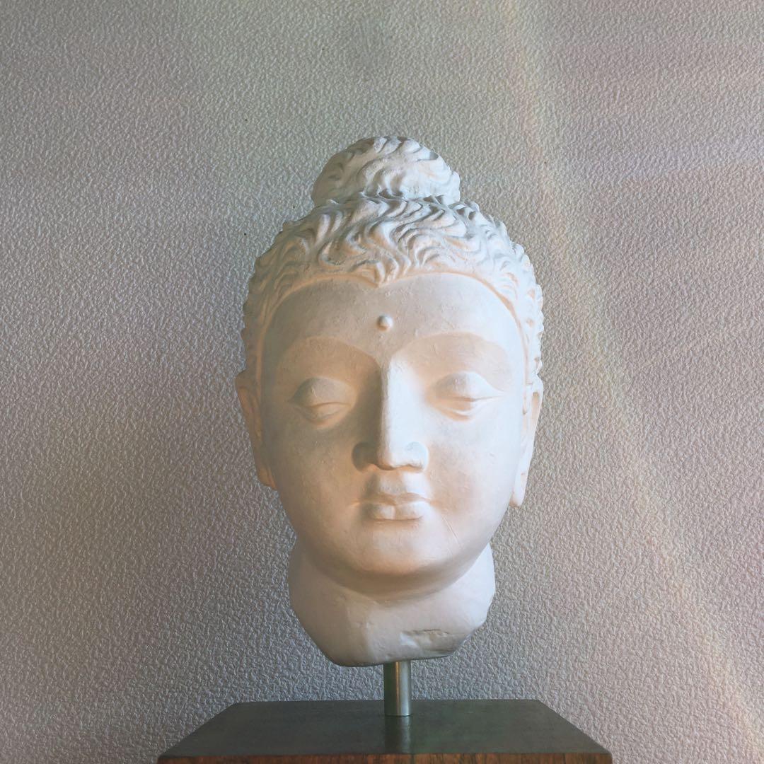 インテリア置物　石膏レプリカ　仏頭部 パキスタン　カラチ国立博物館蔵品レプリカ