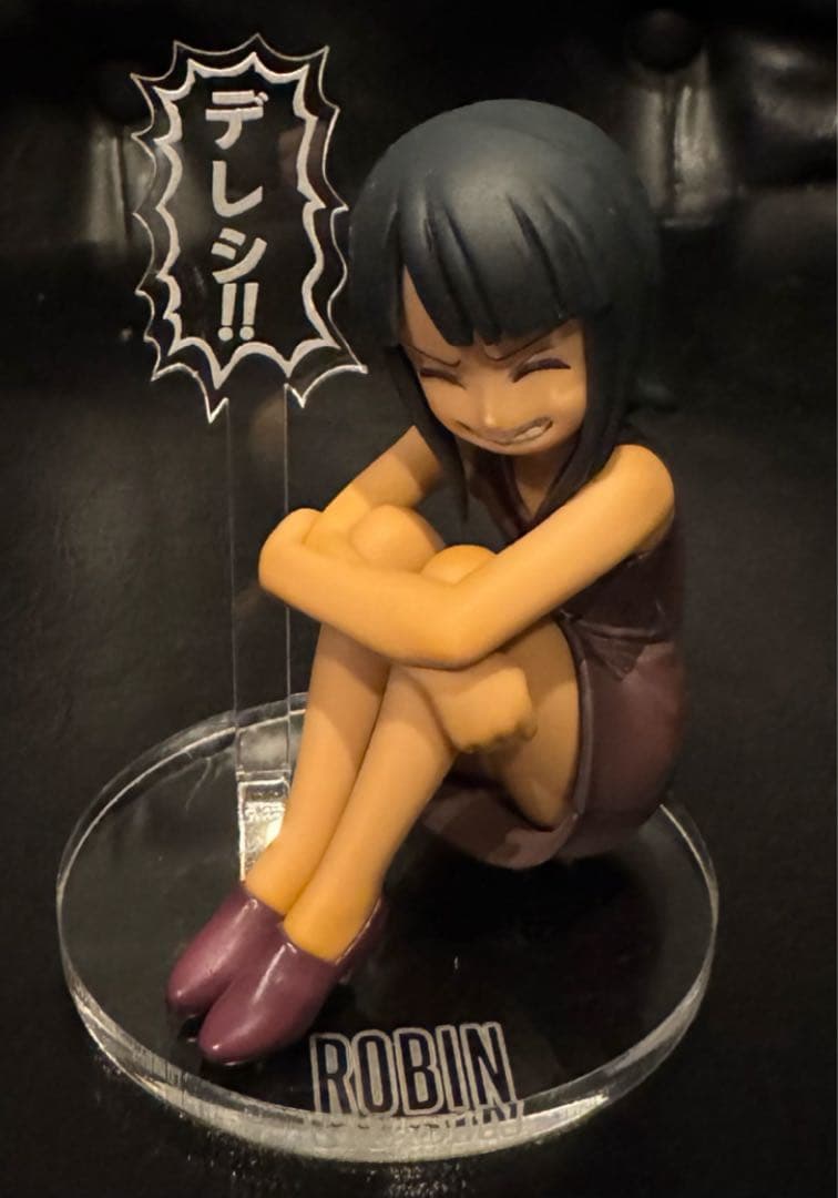 ワンピース ニコ・ロビン Ver.デレシ10周年CB P.O.P 専用台座付き