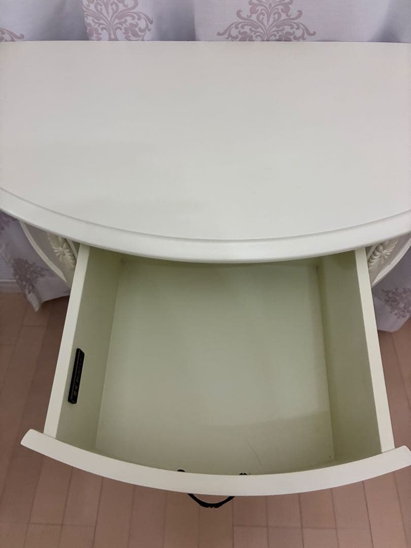 半円形　コンソール　高さ78cmヨコ80cm奥行38cm 白家具　姫系　猫脚