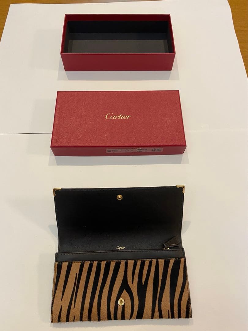 カルティエ　Cartier 長財布　 ハラコ　ゼブラ　箱付き