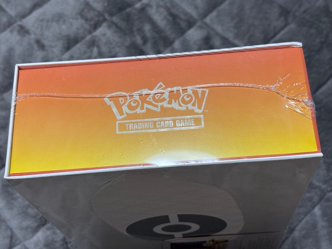 新品未開封シュリンク付き 海外版 ウルトラプレミアムコレクション リザードン