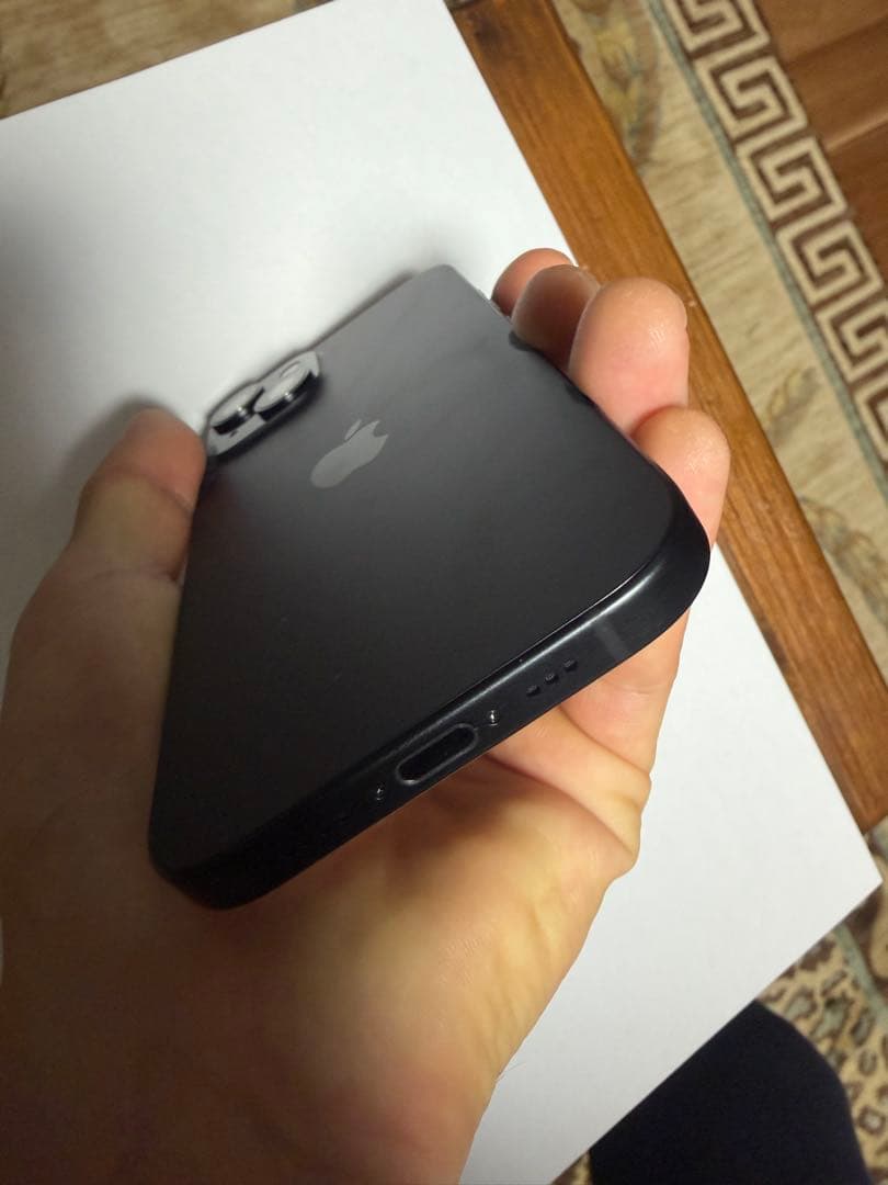 iPhone15 SIMフリー新品　（2025年11月21日本体交換済み）