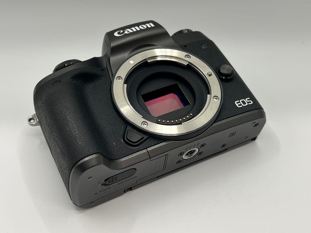 Canon EOS M5 ミラーレスカメラ 本体とレンズセット
