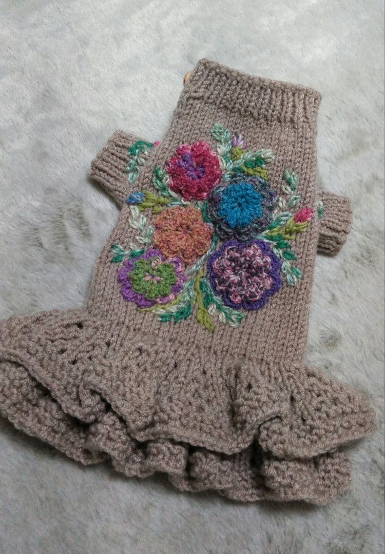 R06-2 (お花ニットワンピース)