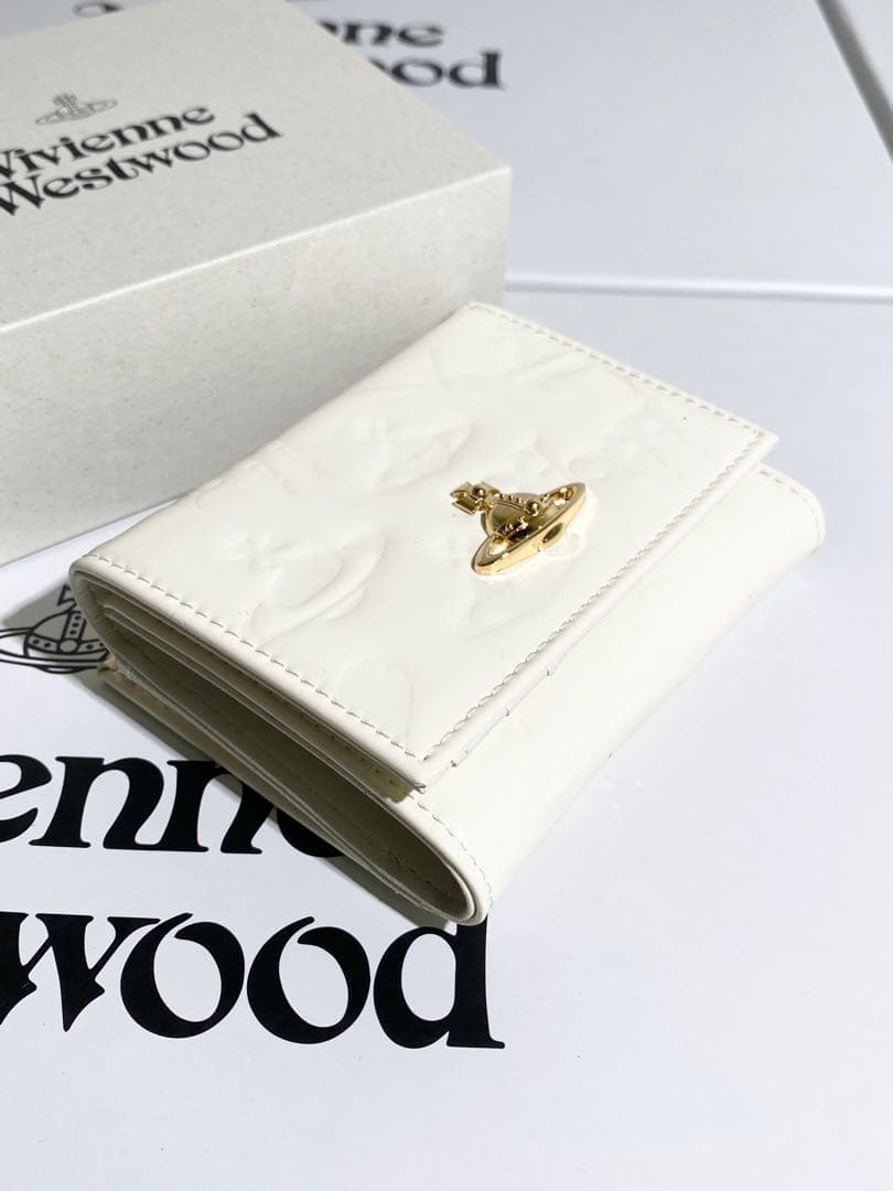 Vivienne Westwood ホワイト三つ折り財布