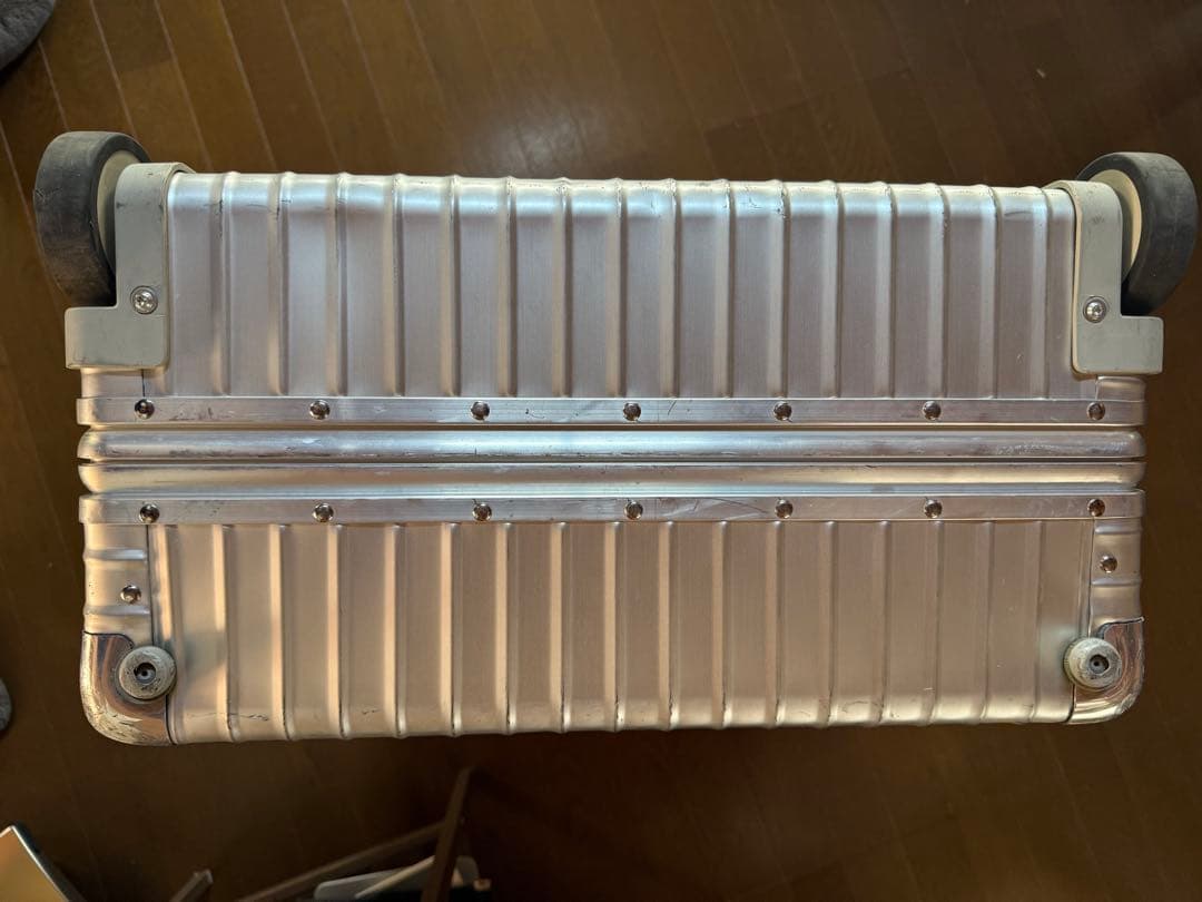 廃盤RIMOWA リモワ クラシックフライト スーツケース　61L(?)2輪