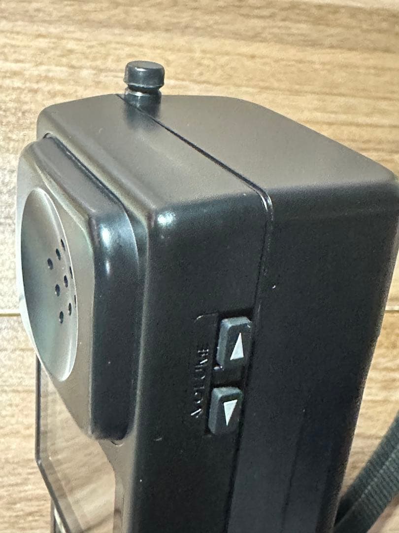 【昭和レトロ】移動電話無線機　日立ＨＰ-401 充電器付き　動作確認済み