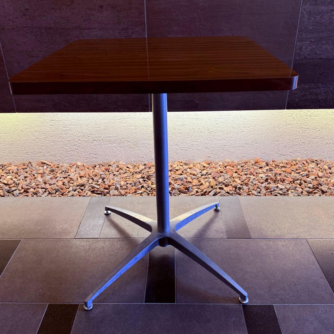 正方形　カフェテーブル ブラウン 木目調 シルバー