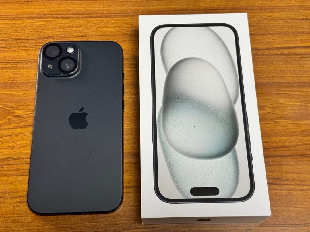 【中古美品】【値下げ】Apple iPhone 15ブラック 【256GB】