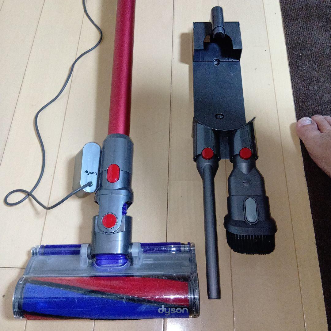 送料込　美品　V8SV10Kスティック&ハンディクリーナー　 充電器他31分稼働