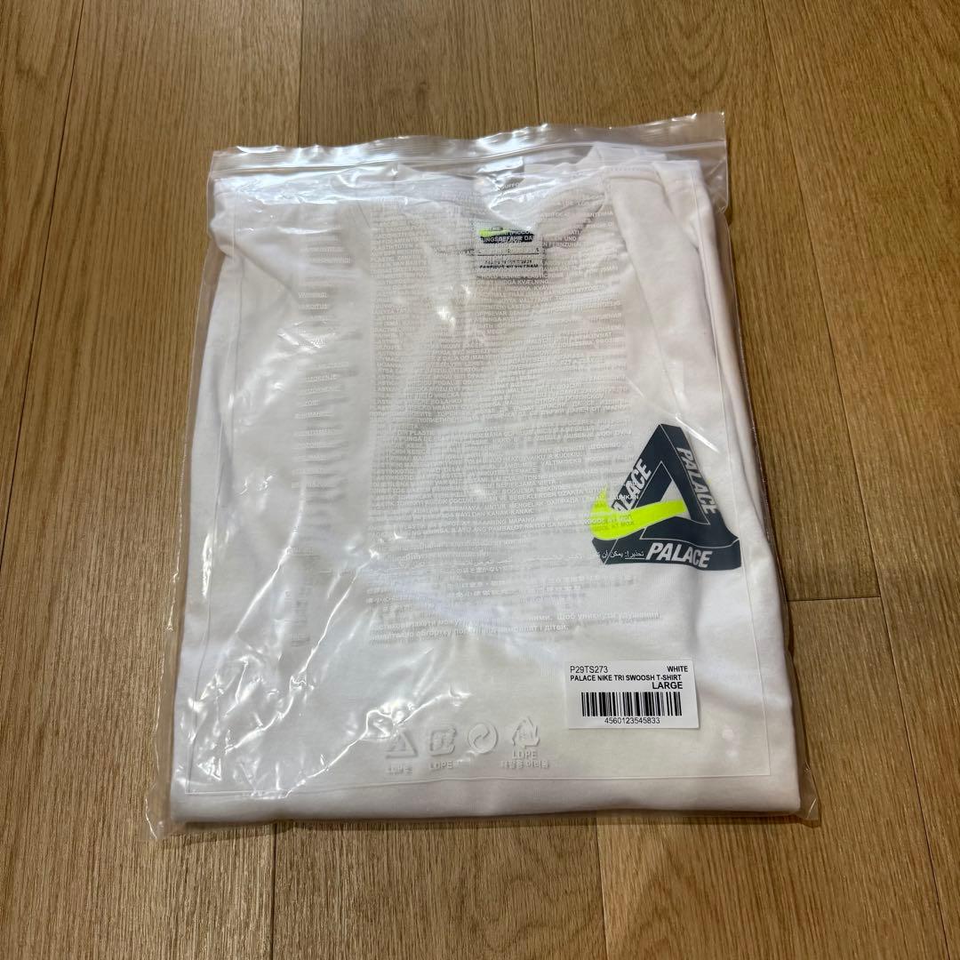 PALACE x Nike Tri Tシャツ