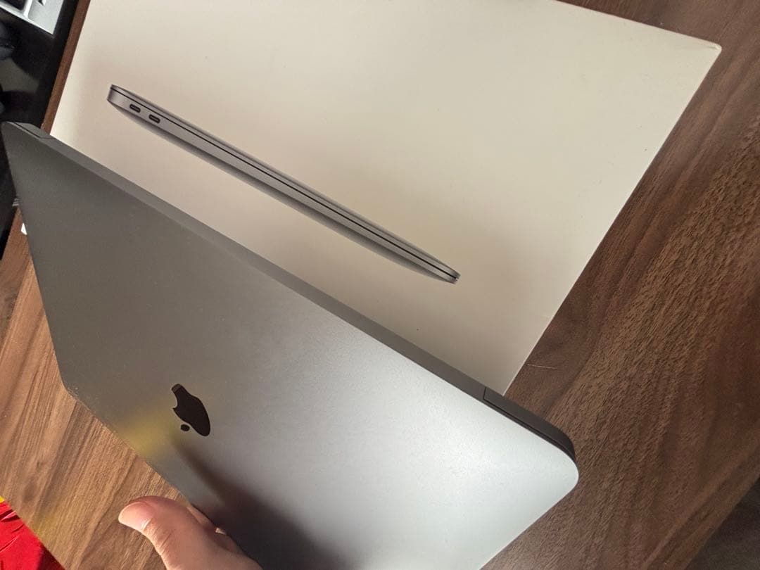 MacBook Air スペースグレイ13インチ2019 i5 256GB
